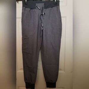Med couture scrub jogger pants (XSP) Grey ( SLAHE) used.In good condition